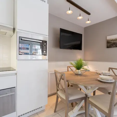 Shop & Sea By Interhome *